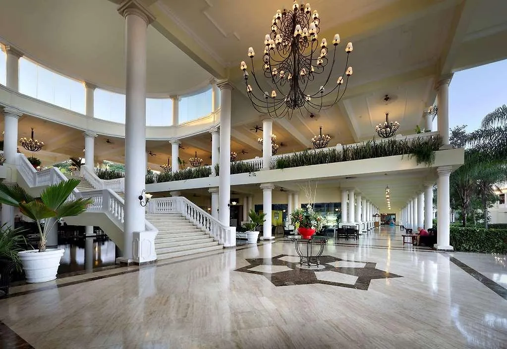 Grand Palladium Jamaica, All Inclusive Resort & Spa Montego Bay Hotel