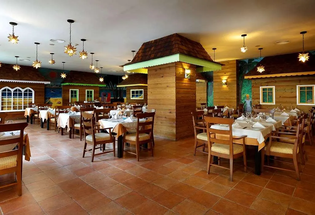 Grand Palladium Jamaica, All Inclusive Resort & Spa Montego Bay Hotel